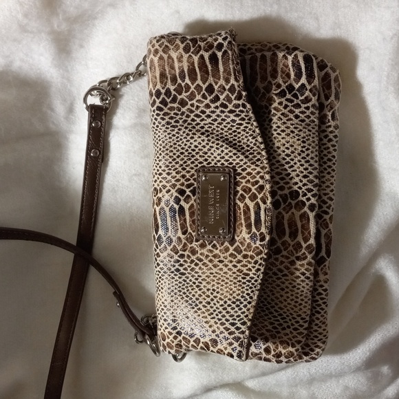 NINE WEST Crossbody Bag Purse Clutch Animal Print Snap Zip Comparts. Logo Lined - Picture 1 of 8